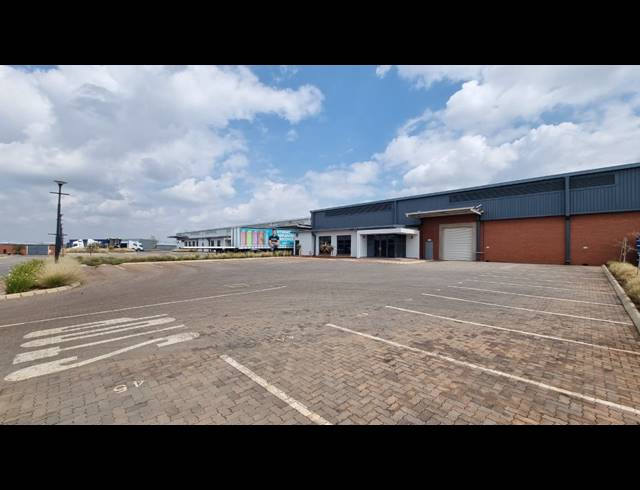 1,730M² WAREHOUSE TO LET IN WITFONTEIN